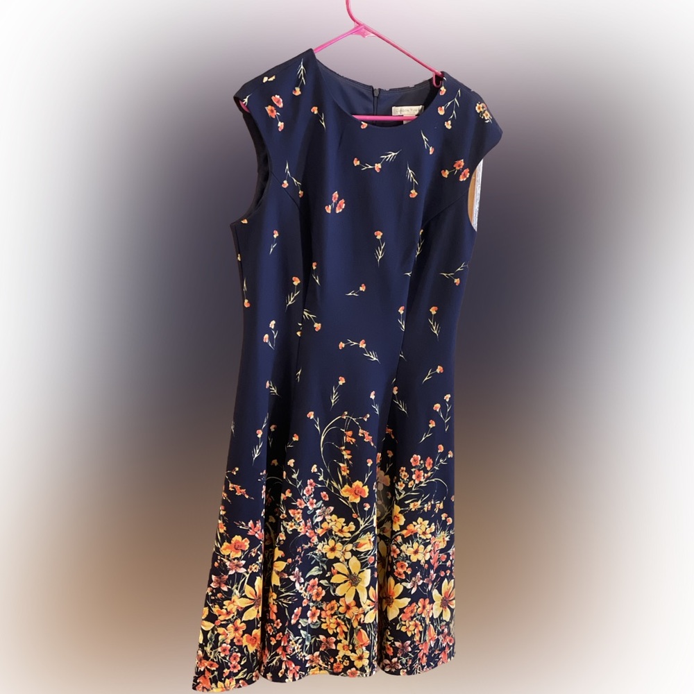 Navy and Floral Dress — By London Times, Size 10 - Picture 6 of 14